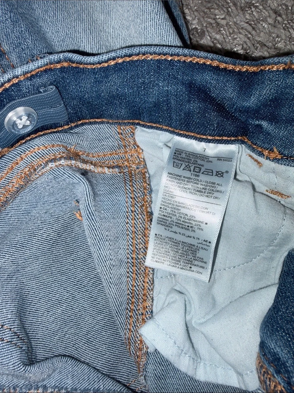 Old Navy Light Blue Distressed Straight-Leg Jeans. Built-in tough. Size 7 boys
